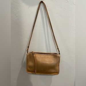 Vintage 80’s coach companion shoulder bag